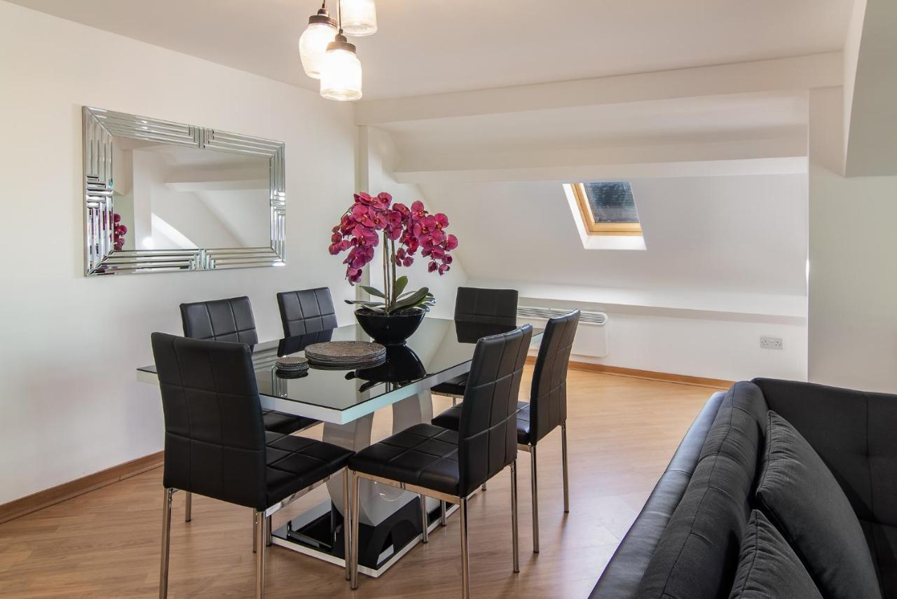 Stunning Church Conversion Close To The Tower Blackpool Eksteriør billede