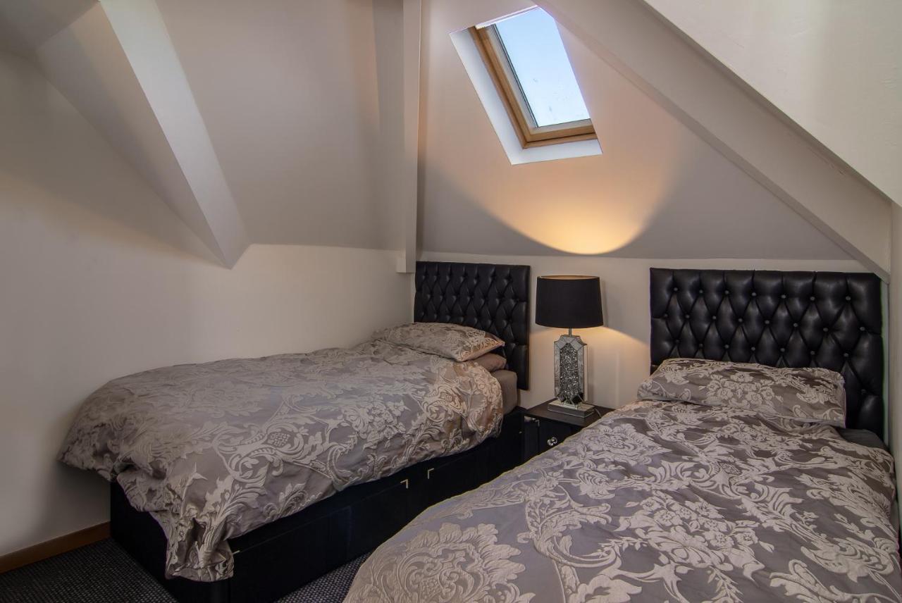 Stunning Church Conversion Close To The Tower Blackpool Eksteriør billede